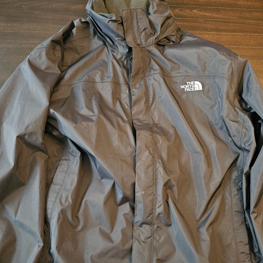 NEW Men's North Face Hyvent Rain coat 2xl (waterproof)